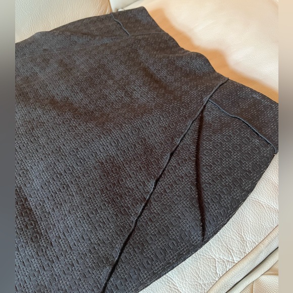 Marrio Serrani Black Woven Skirt - Picture 10 of 10